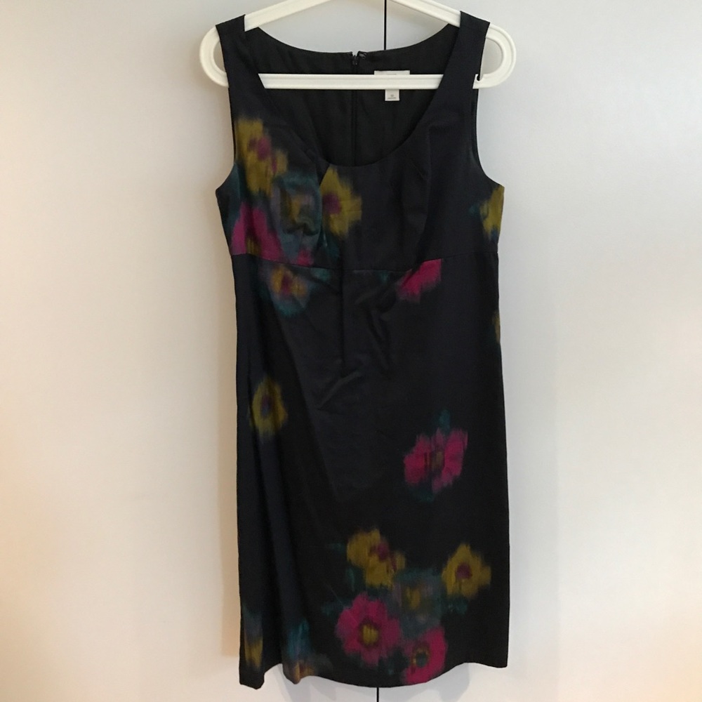 🚨Black & floral LOFT dress🚨